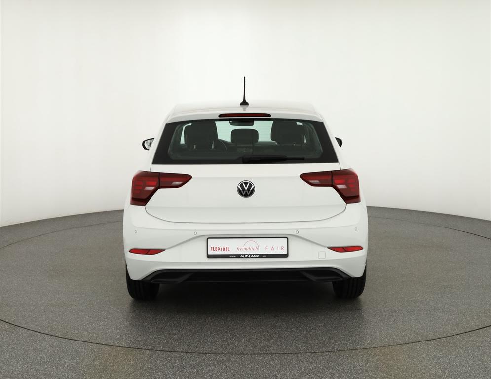 Volkswagen Polo 2022 г. Белый, пробег 54485 км