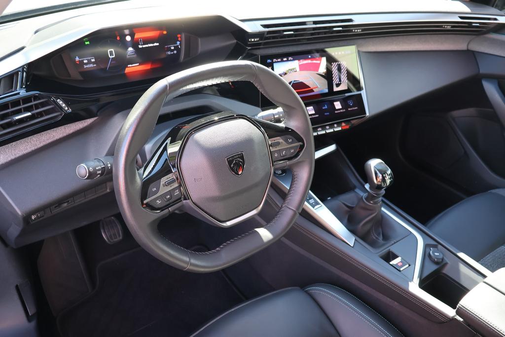 Peugeot 308 2022 г. Серый, пробег 34035 км