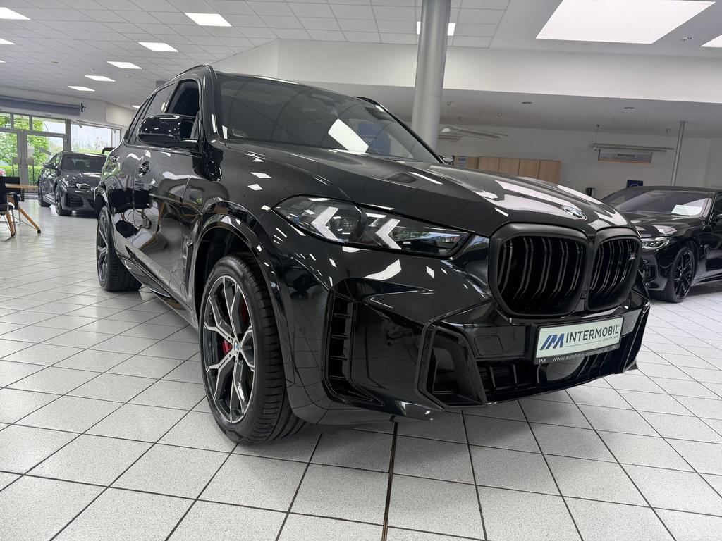 BMW X5 M60 2024 г. Чёрный, пробег 21000 км