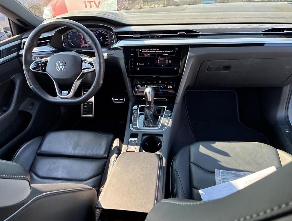Volkswagen Arteon 2023 г. Серый, пробег 35700 км