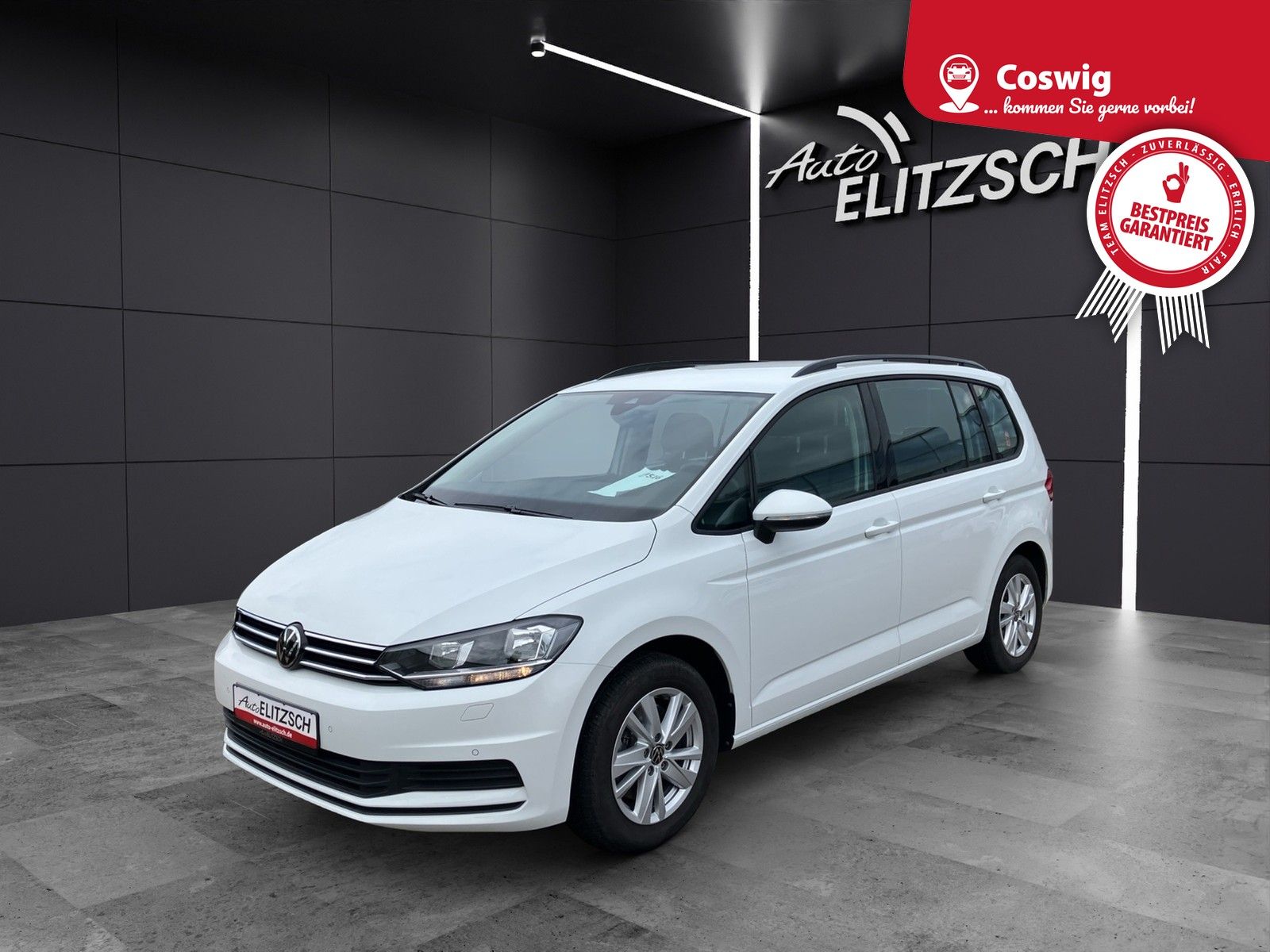 Volkswagen Touran 2023 г. Белый, пробег 19850 км