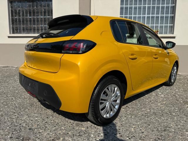 Peugeot 208 2023 г. Жёлтый, пробег 59999 км