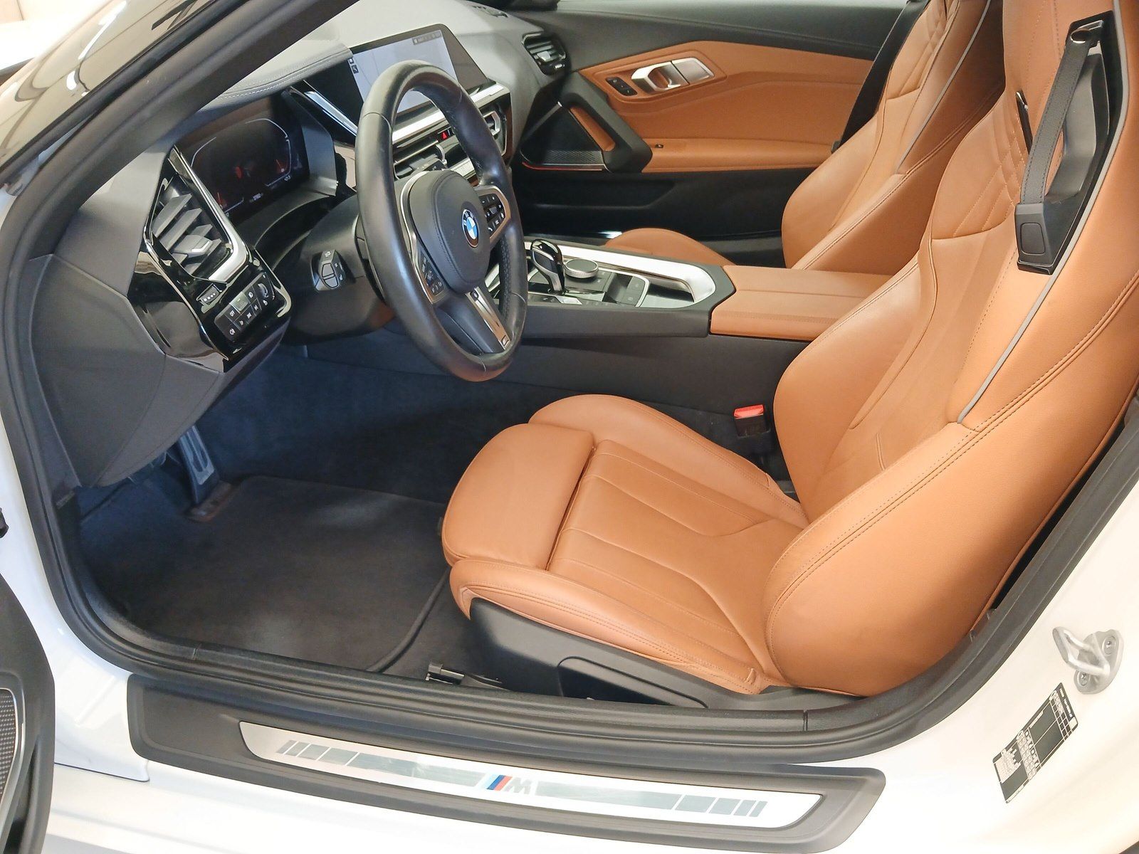 BMW Z4 2022 г. Белый, пробег 37904 км