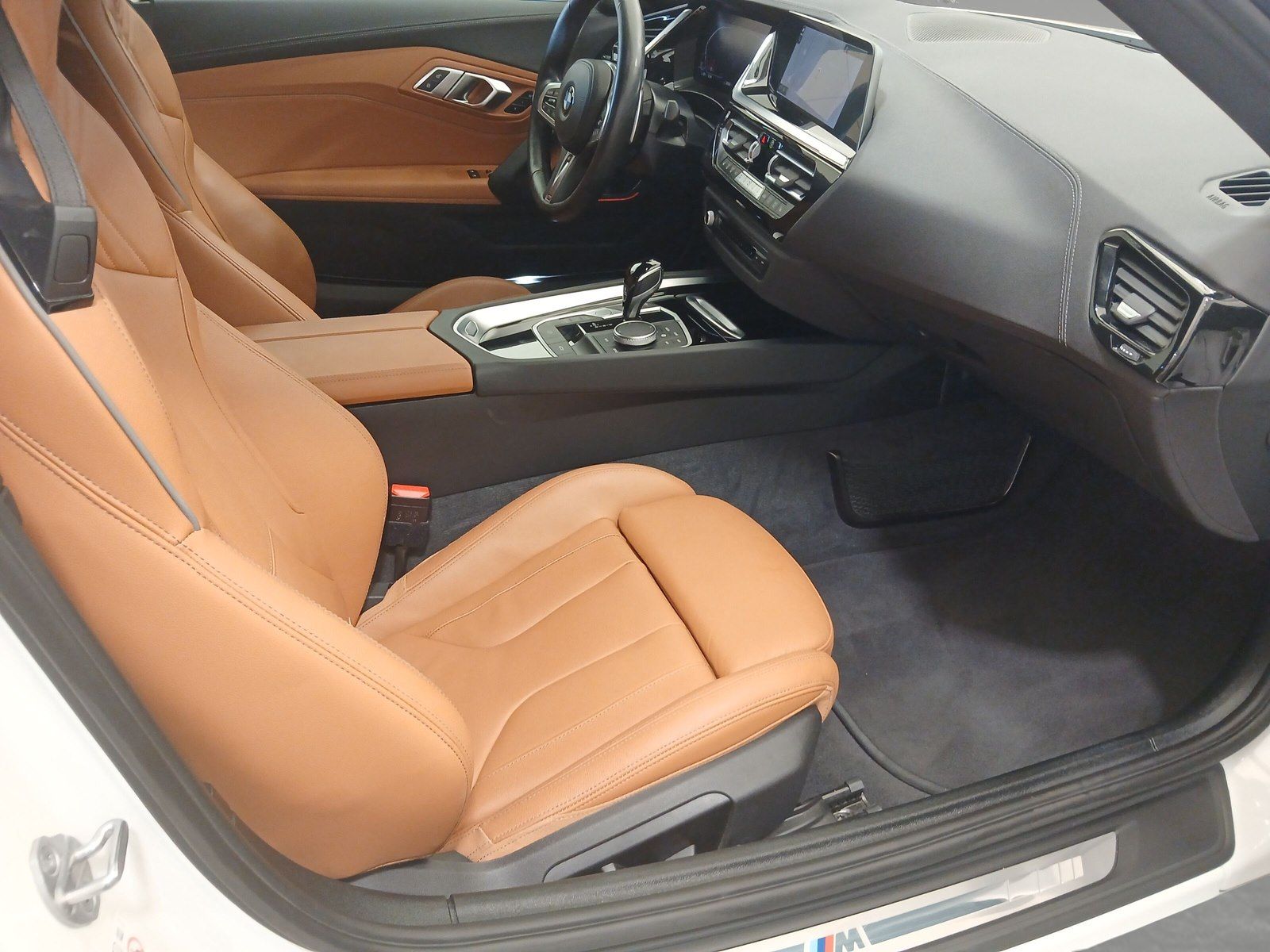 BMW Z4 2022 г. Белый, пробег 37904 км
