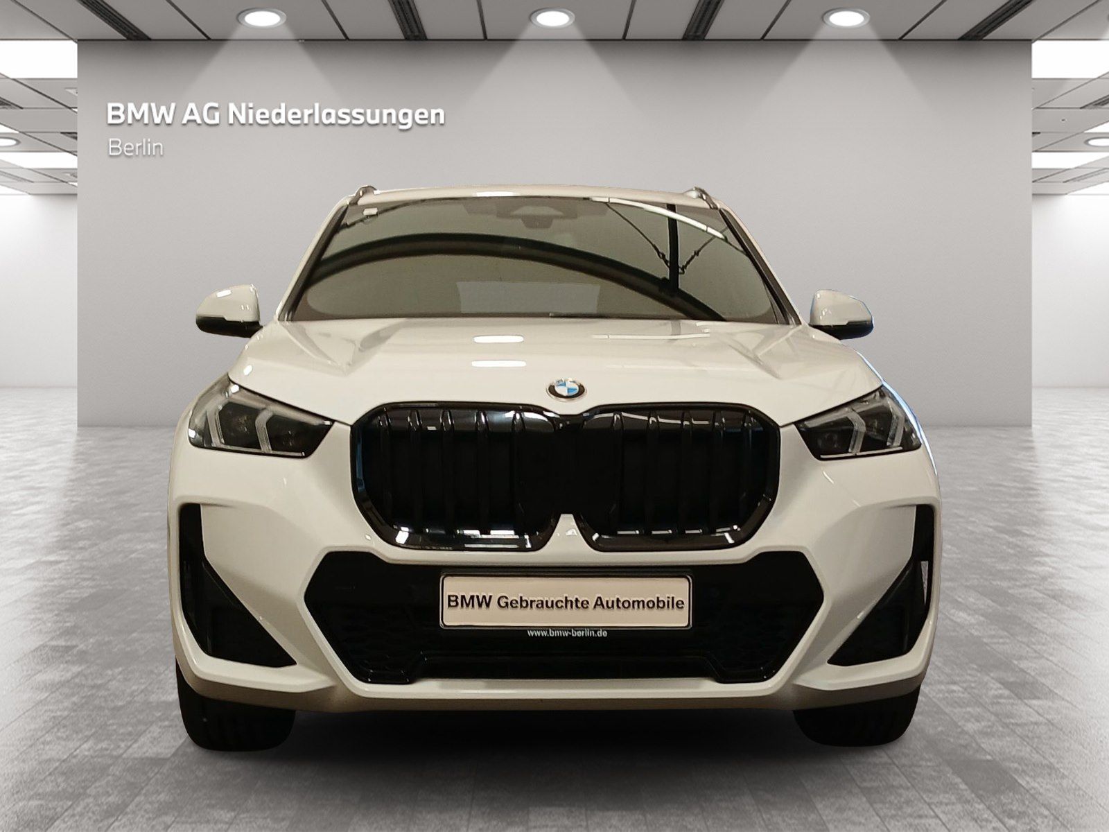 BMW X1 2023 г. Белый, пробег 30040 км