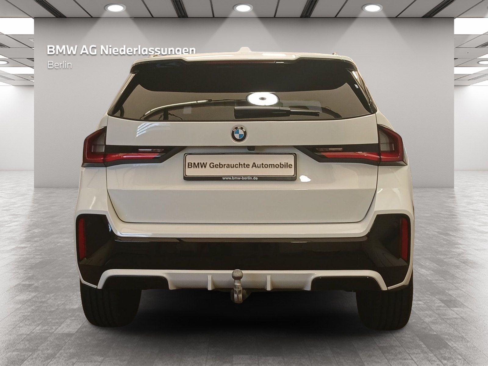 BMW X1 2023 г. Белый, пробег 30040 км