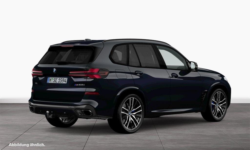 BMW X5 M60 2023 г. Чёрный, пробег 55192 км