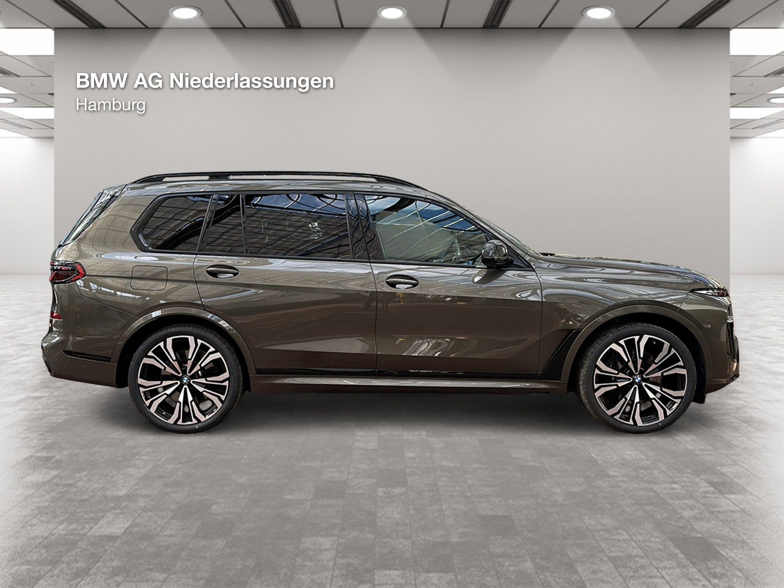 BMW X7 M60 2023 г. Зелёный, пробег 38335 км