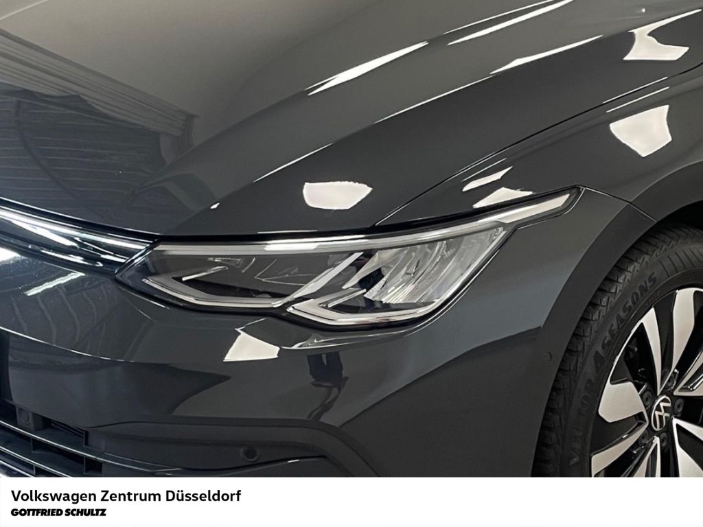 Volkswagen Golf 2023 г. Серый, пробег 38649 км