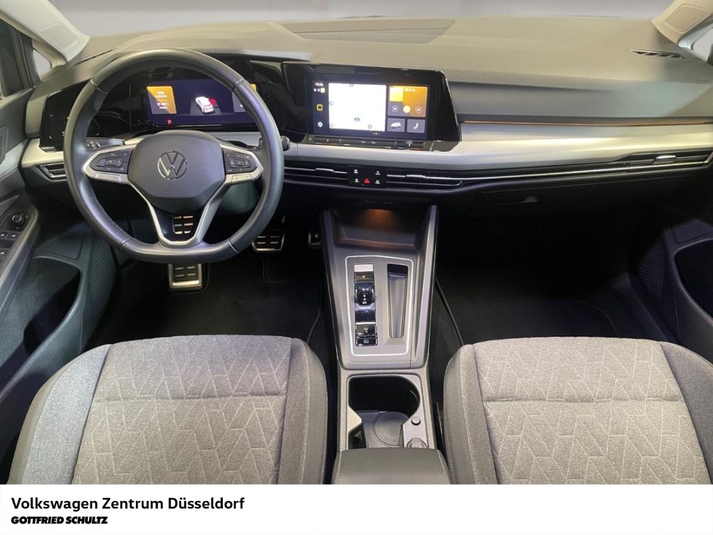 Volkswagen Golf 2023 г. Серый, пробег 38649 км