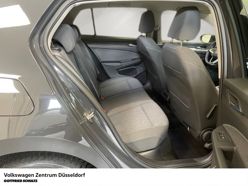 Volkswagen Golf 2023 г. Серый, пробег 38649 км