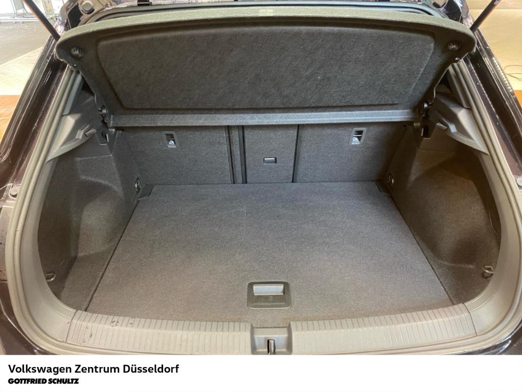 Volkswagen T-Roc 2024 г. Чёрный, пробег 53920 км