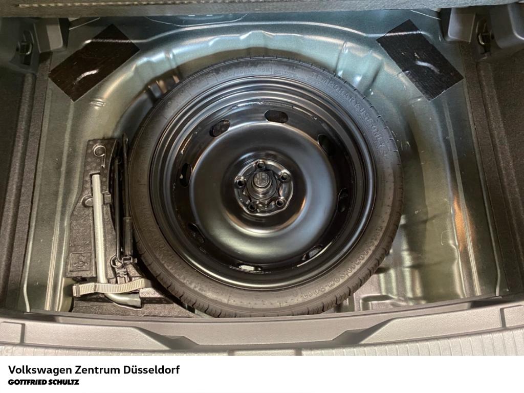 Volkswagen T-Roc 2024 г. Чёрный, пробег 53920 км
