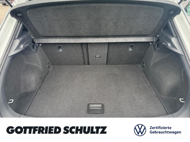 Volkswagen T-Roc 2023 г. Белый, пробег 35402 км