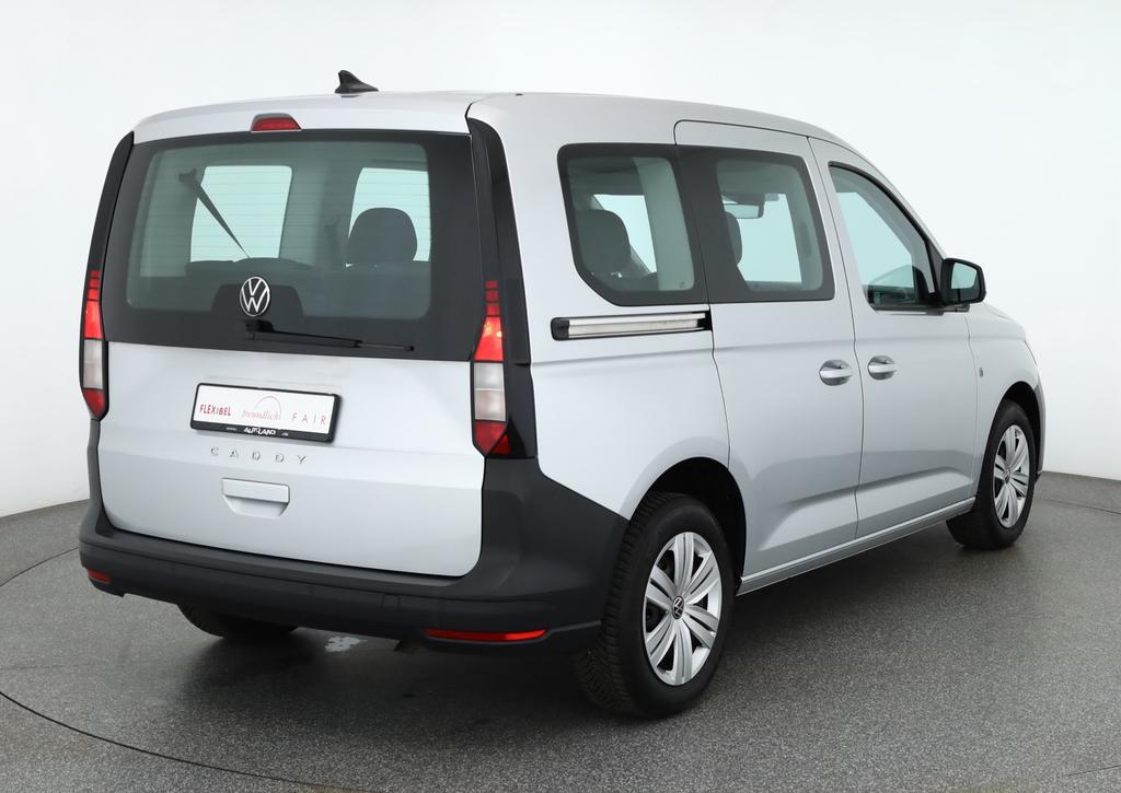 Volkswagen Caddy 2023 г. Серебристый, пробег 25616 км