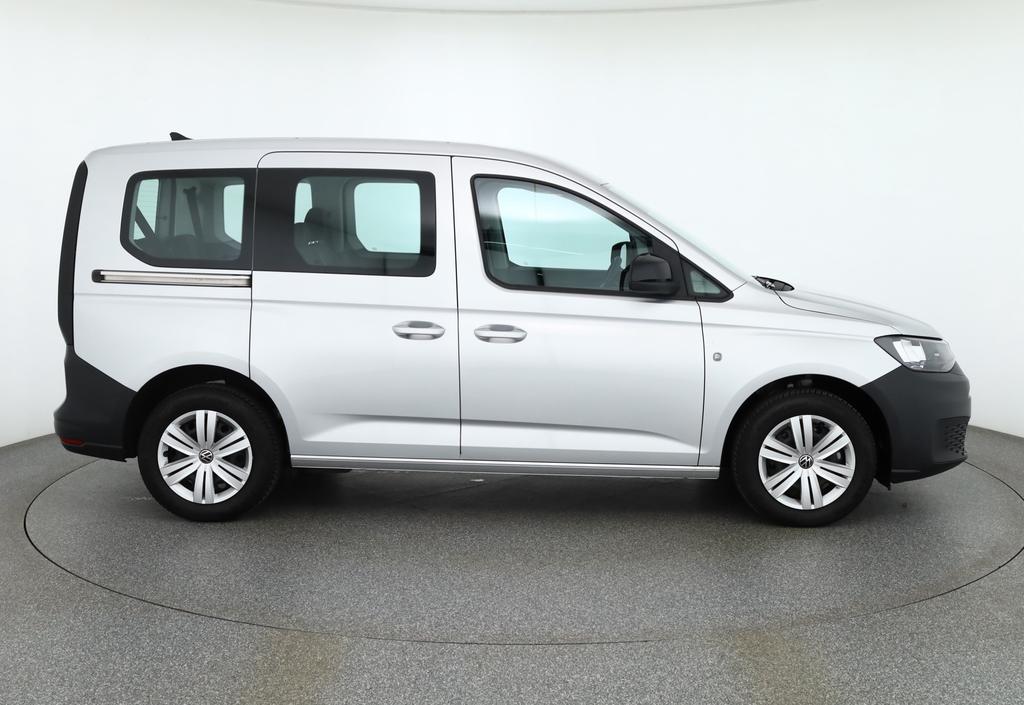 Volkswagen Caddy 2023 г. Серебристый, пробег 25616 км