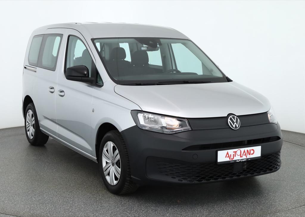 Volkswagen Caddy 2023 г. Серебристый, пробег 25616 км