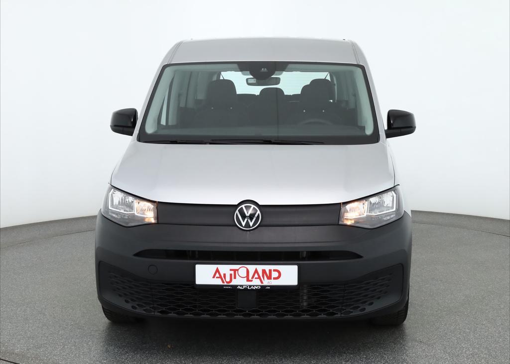 Volkswagen Caddy 2023 г. Серебристый, пробег 25616 км