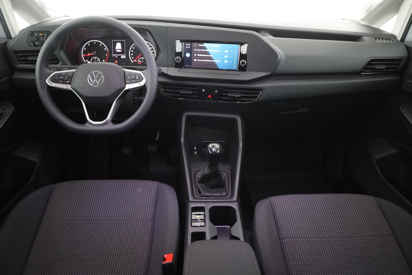 Volkswagen Caddy 2023 г. Серебристый, пробег 25616 км