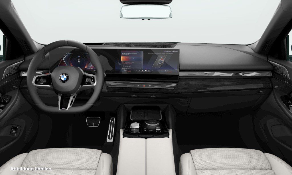 BMW 540 2026 г. Чёрный, пробег 15769 км