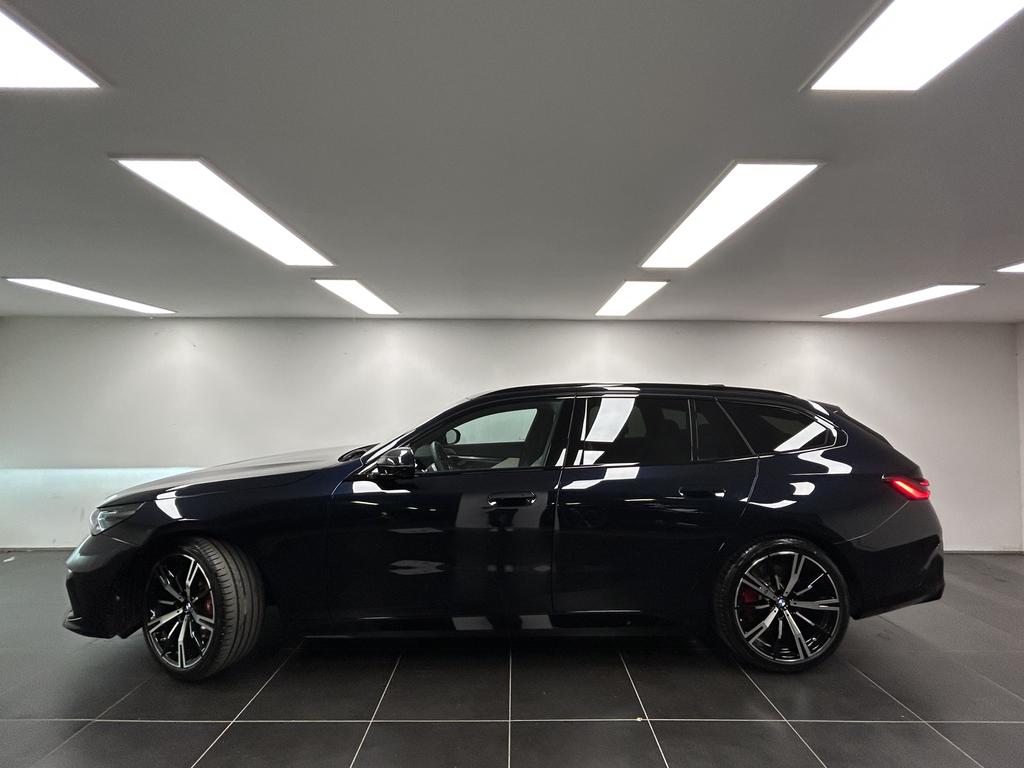 BMW 540 2026 г. Чёрный, пробег 15769 км