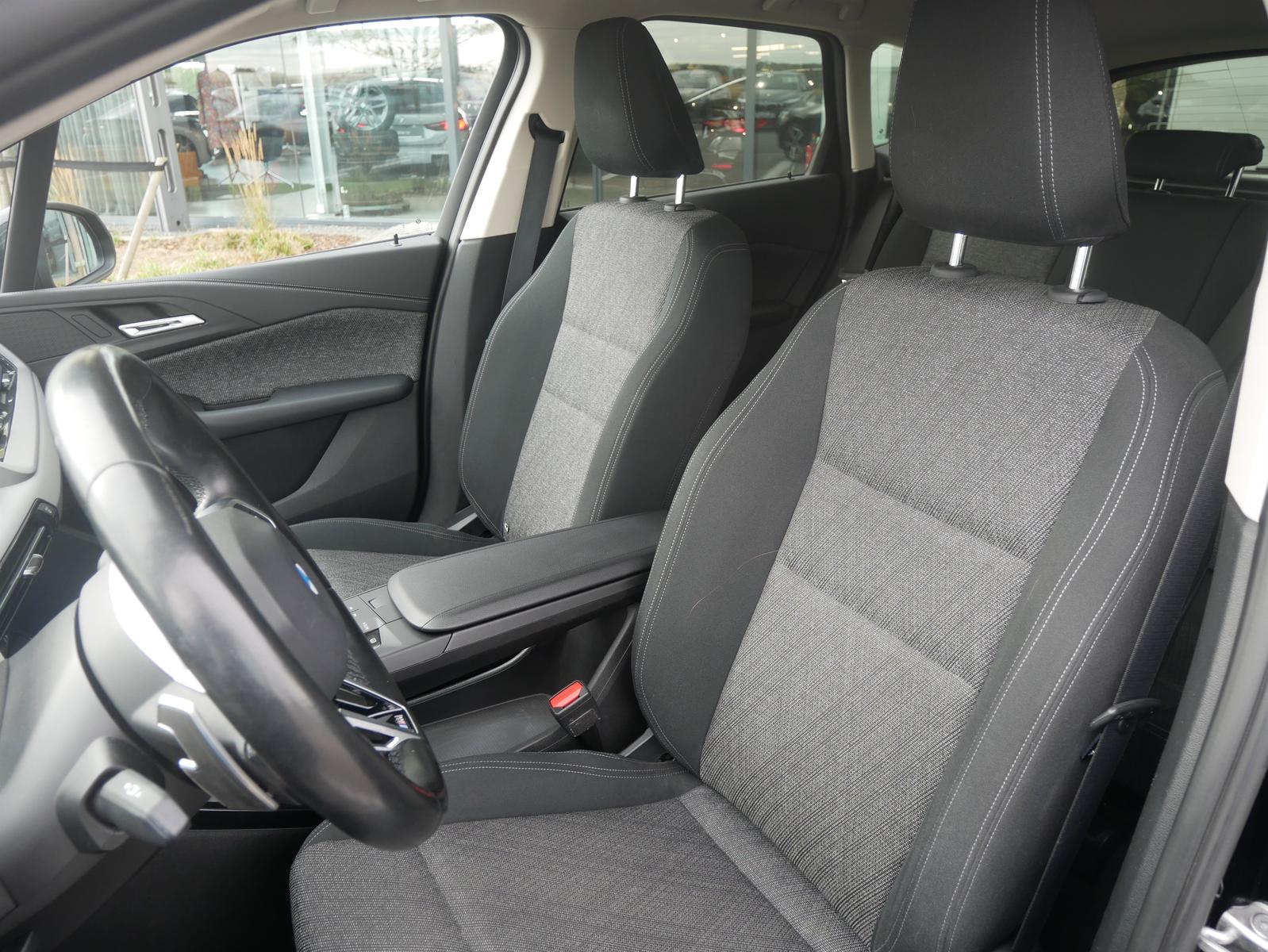 BMW 218 ACTIVE TOURER 2023 г. Чёрный, пробег 45420 км
