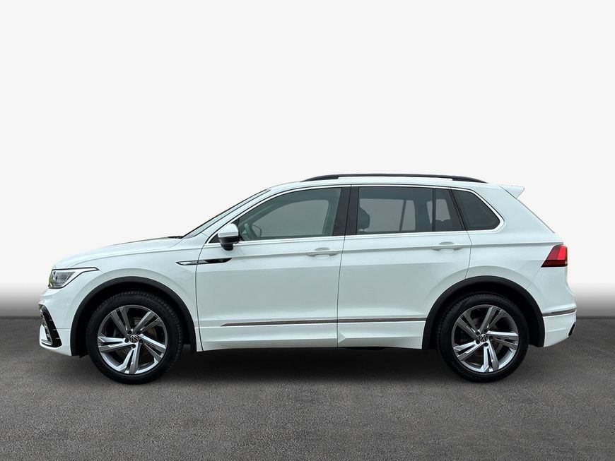Volkswagen Tiguan 2022 г. Белый, пробег 42400 км