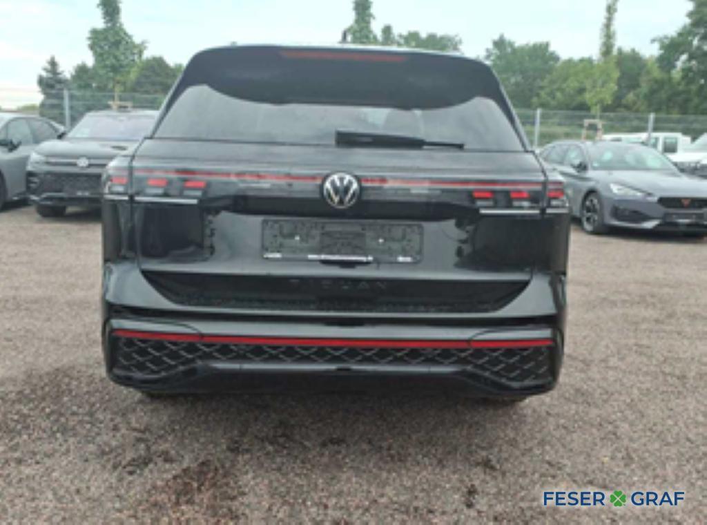Volkswagen Tiguan 2026 г. Чёрный, пробег 23495 км