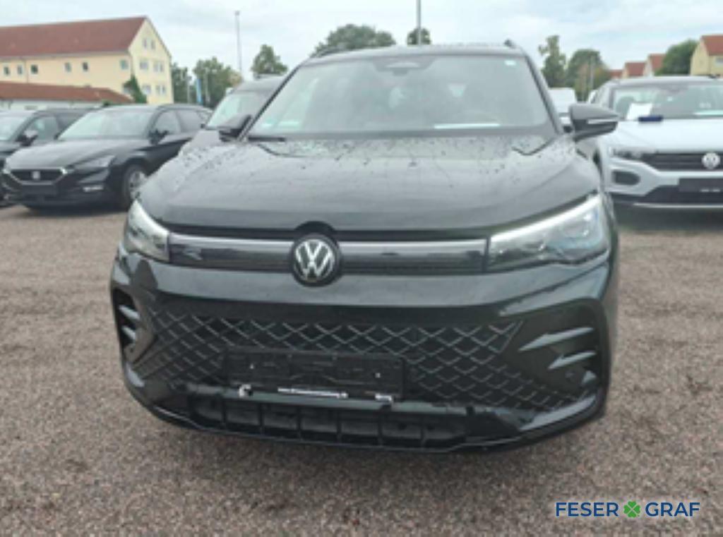 Volkswagen Tiguan 2026 г. Чёрный, пробег 23495 км