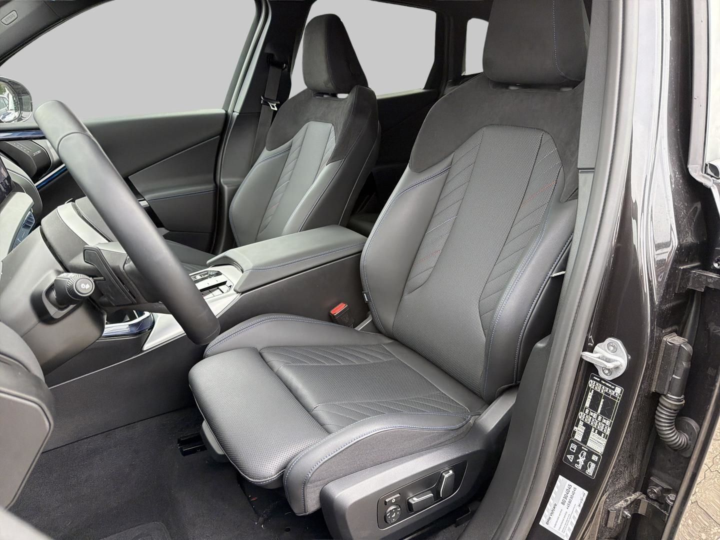 BMW X3 2026 г. Серый, пробег 14407 км