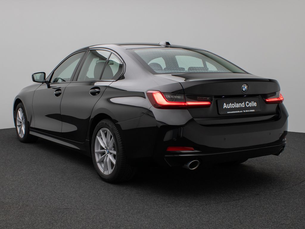 BMW 318 2024 г. Чёрный, пробег 26192 км