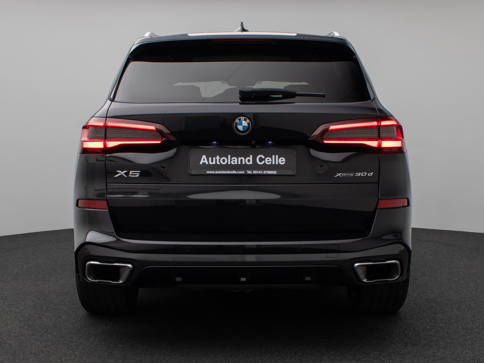 BMW X5 2023 г. Чёрный, пробег 54235 км