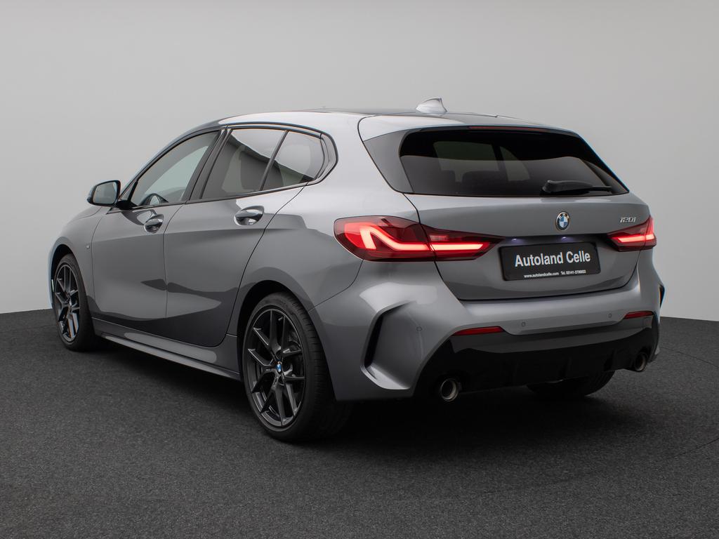 BMW 120 2022 г. Серый, пробег 58777 км