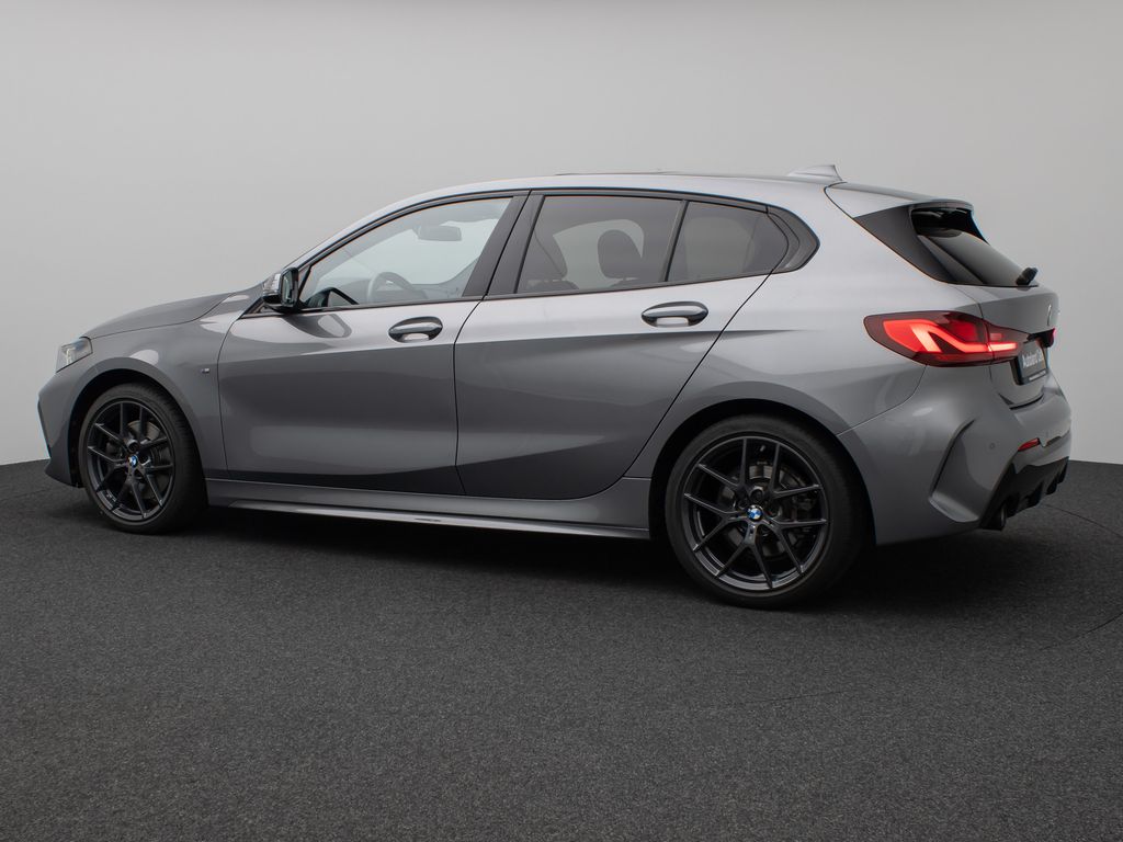 BMW 120 2022 г. Серый, пробег 58777 км