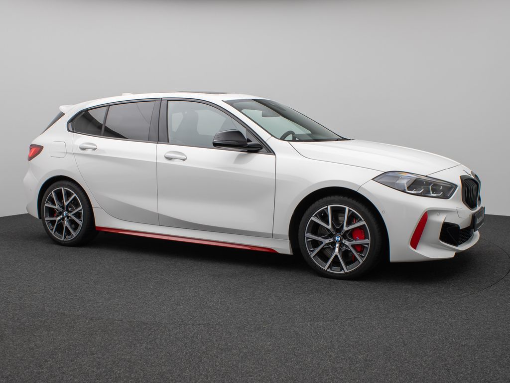 BMW 128 2024 г. Белый, пробег 11505 км
