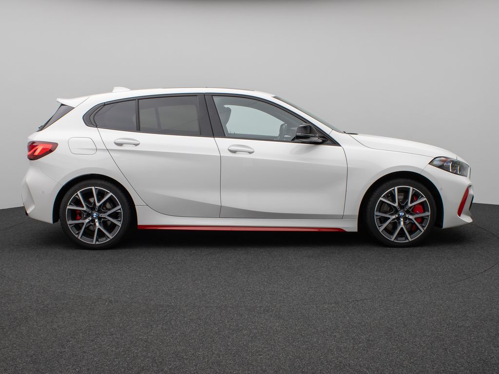 BMW 128 2024 г. Белый, пробег 11505 км