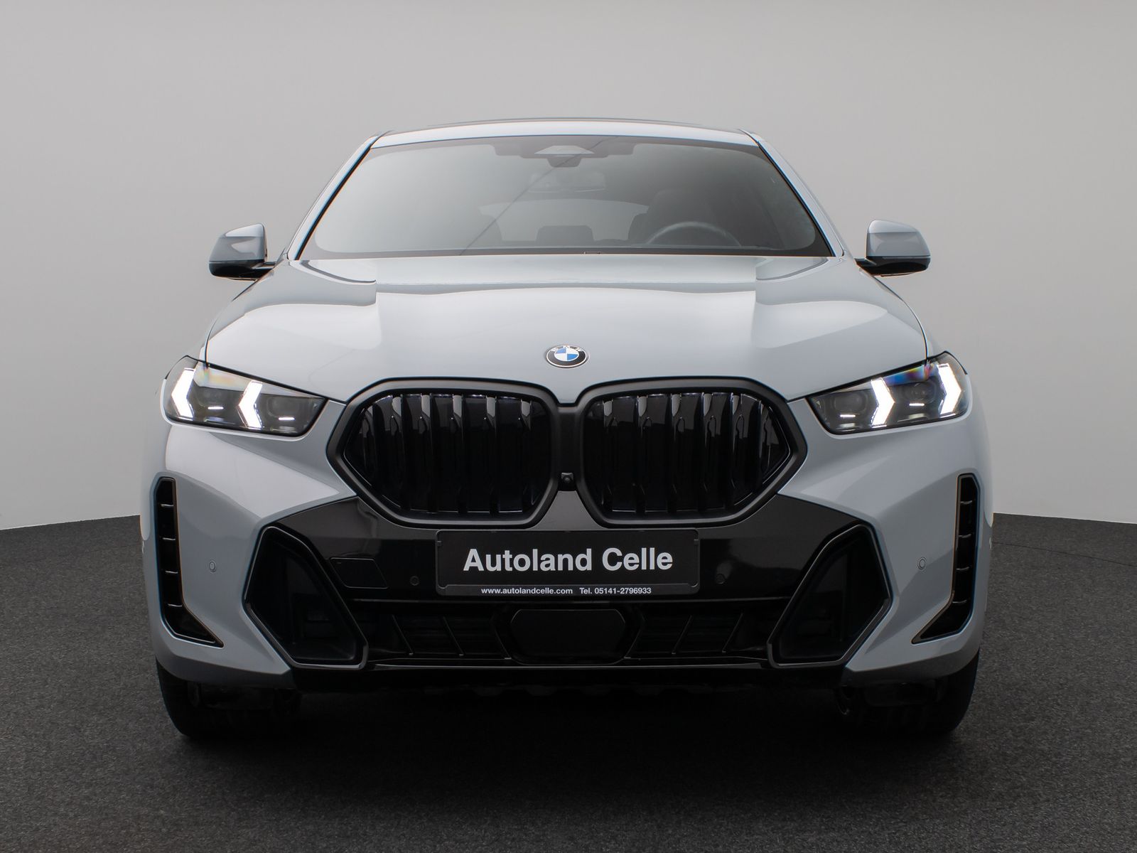 BMW X6 2024 г. Серый, пробег 59987 км