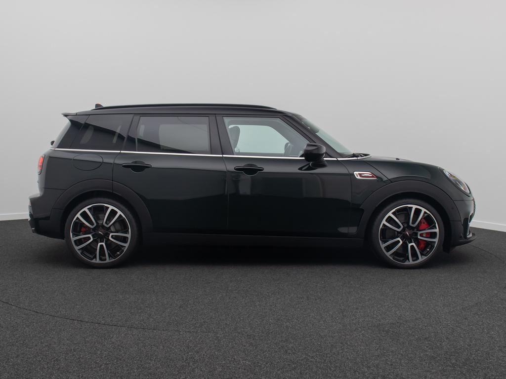 Mini JOHN COOPER WORKS CLUBMAN 2023 г. Зелёный, пробег 54368 км