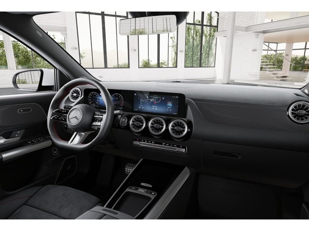 Mercedes-Benz GLA 220 2025 г. Белый, пробег 10945 км