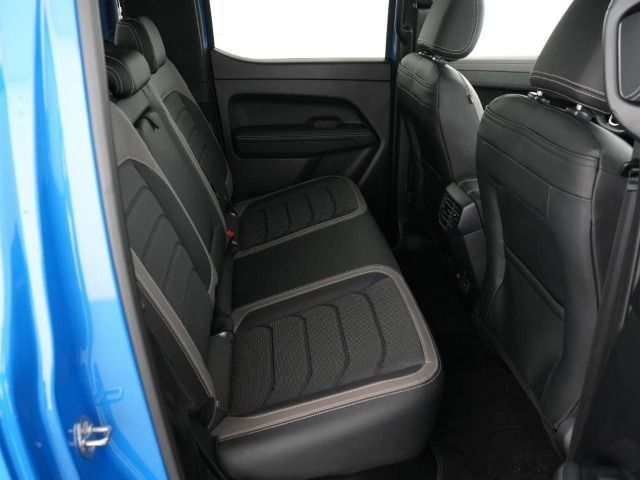 Volkswagen Amarok 2025 г. Синий, пробег 2746 км