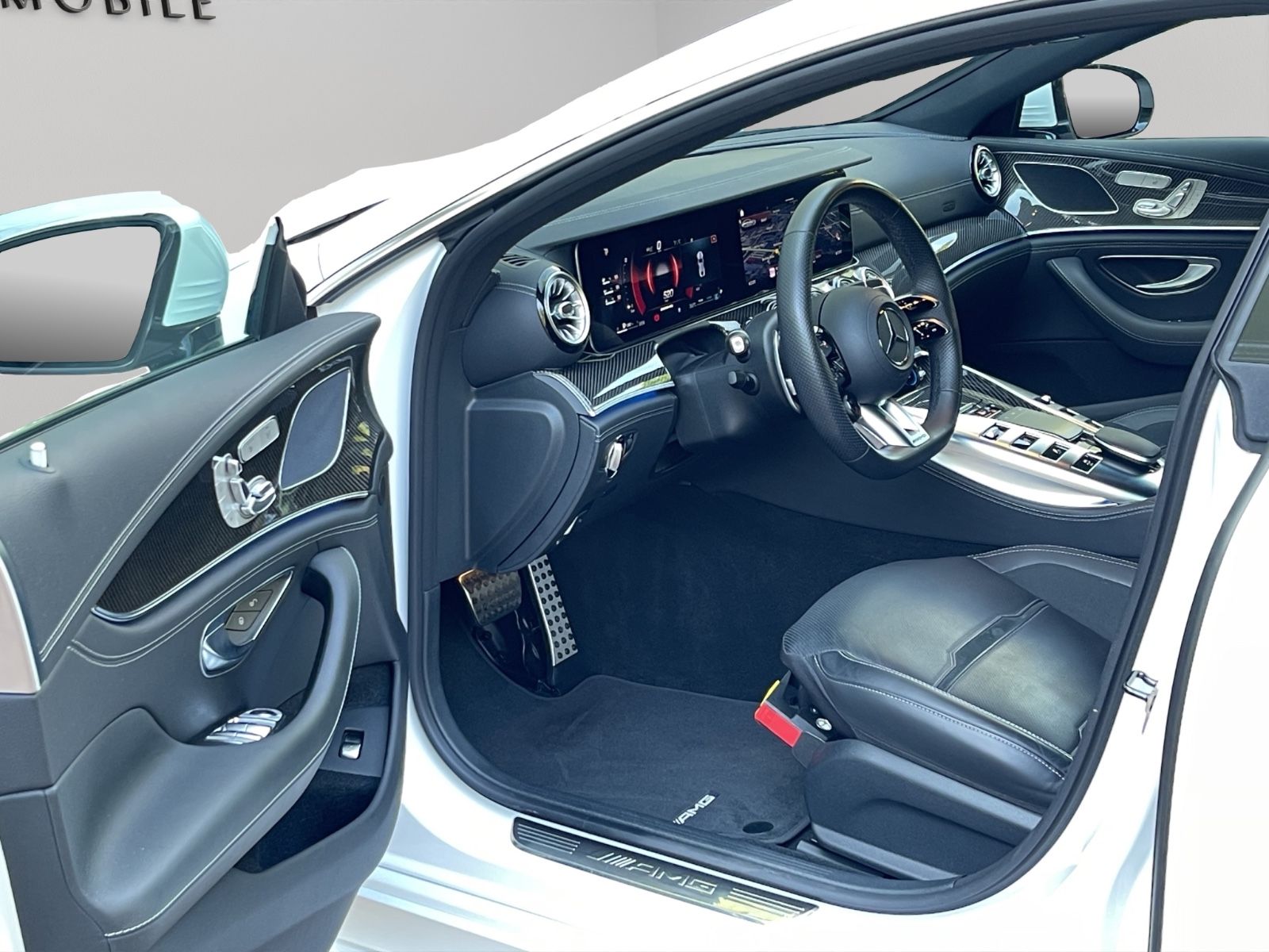Mercedes-Benz AMG GT 2023 г. Белый, пробег 22000 км