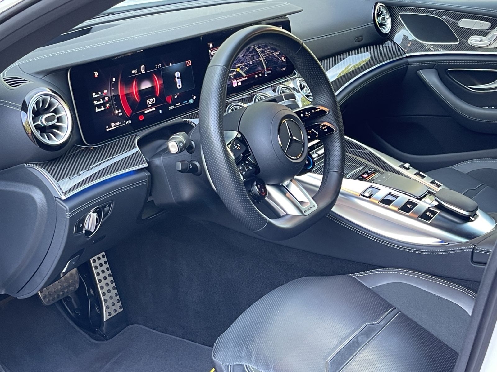 Mercedes-Benz AMG GT 2023 г. Белый, пробег 22000 км