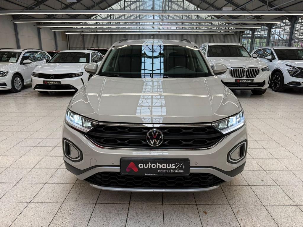 Volkswagen T-Roc 2023 г. Серый, пробег 37941 км