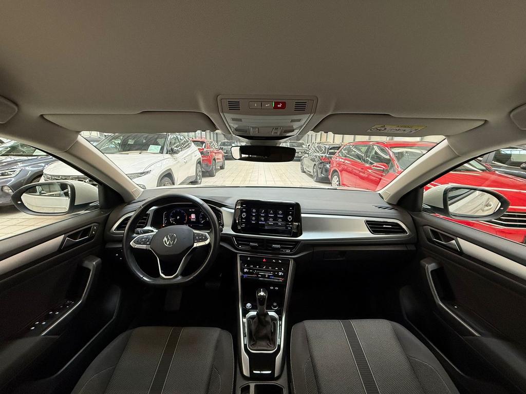Volkswagen T-Roc 2023 г. Серый, пробег 37941 км