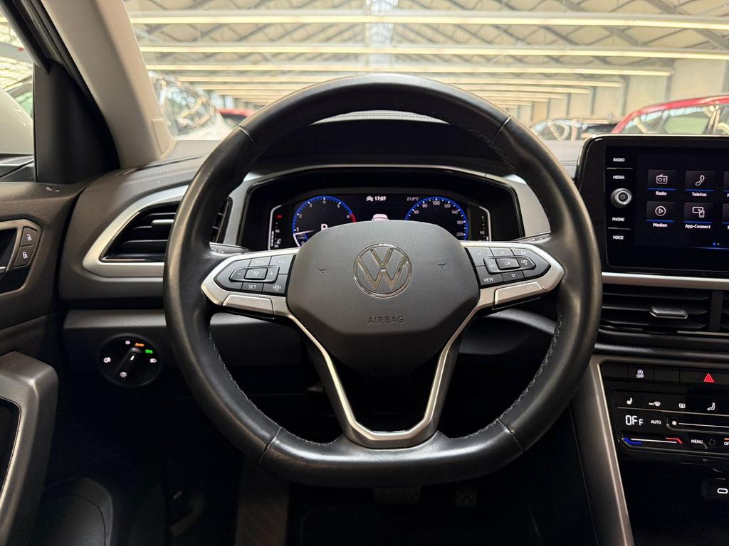 Volkswagen T-Roc 2023 г. Серый, пробег 37941 км