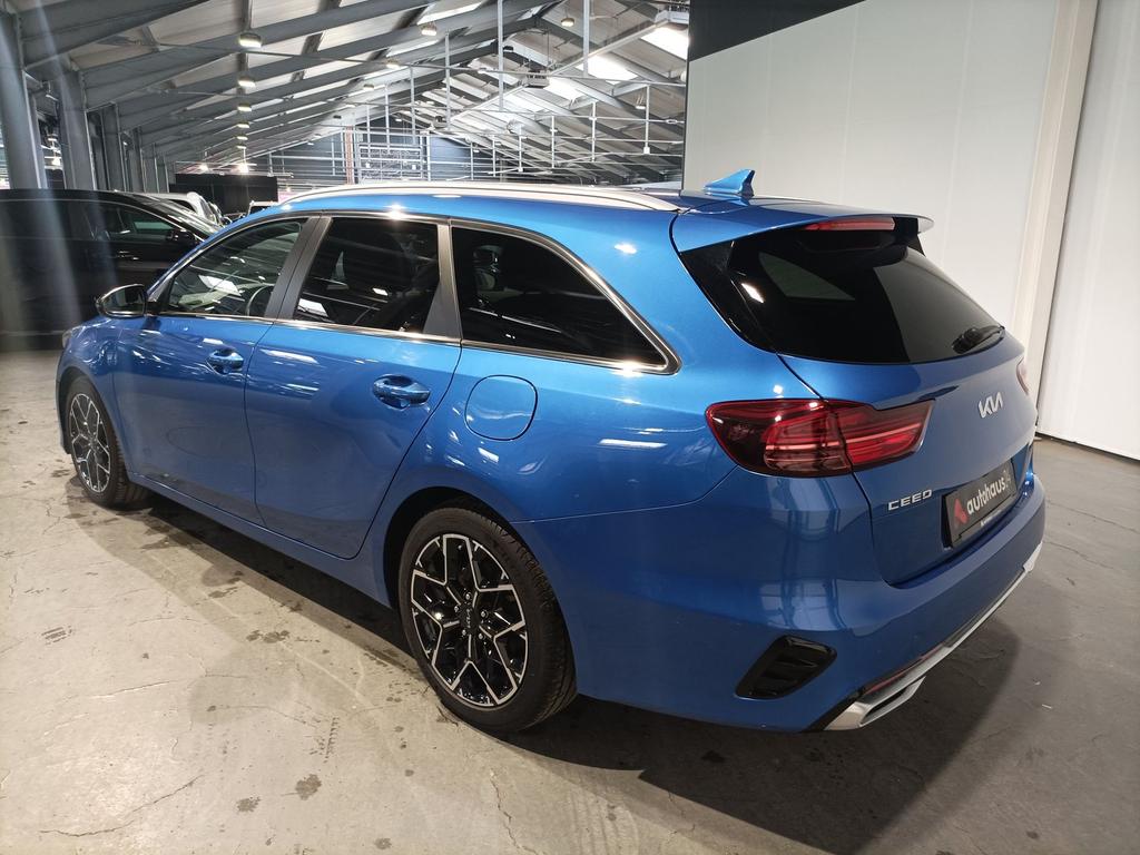 Kia CEE'D SPORTSWAGON 2023 г. Синий, пробег 58840 км