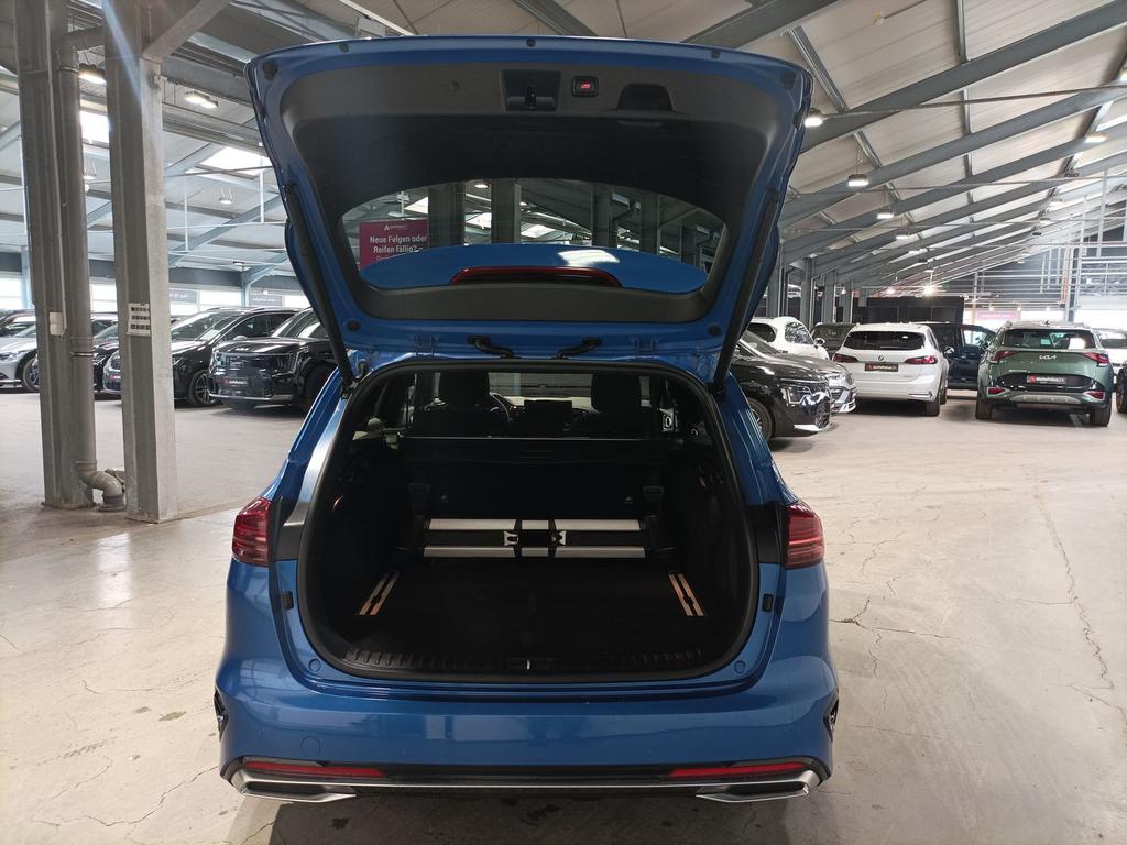 Kia CEE'D SPORTSWAGON 2023 г. Синий, пробег 58840 км
