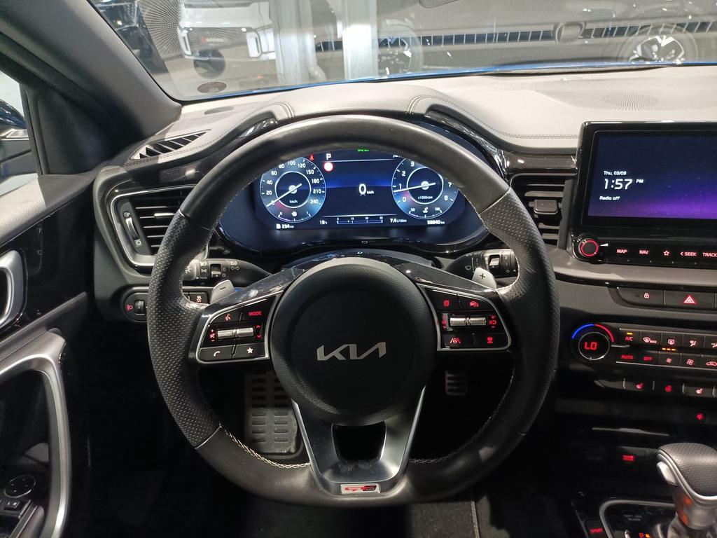 Kia CEE'D SPORTSWAGON 2023 г. Синий, пробег 58840 км