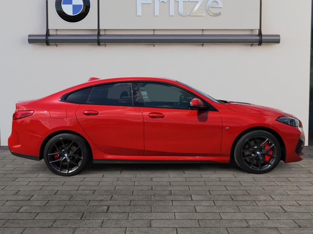 BMW 220 GRAN COUPÉ 2022 г. Красный, пробег 30680 км
