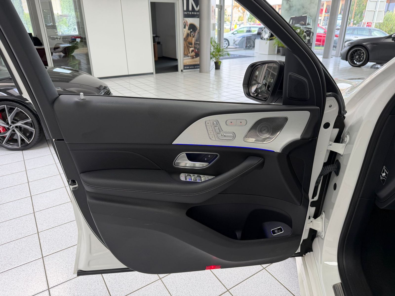 Mercedes-Benz GLE 450 2023 г. Белый, пробег 44954 км